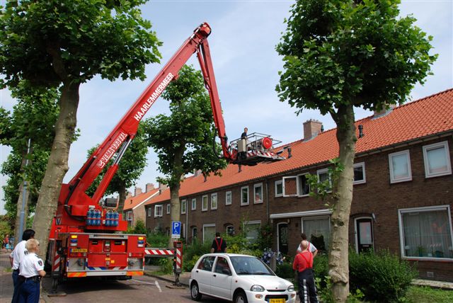 2008/221/20080727 003 Afhijsen Ibisstraat.jpg